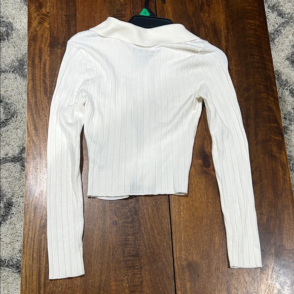 Abercrombie an Fitch Cream Ribbed Button Down Shirt - Picture 5 of 5